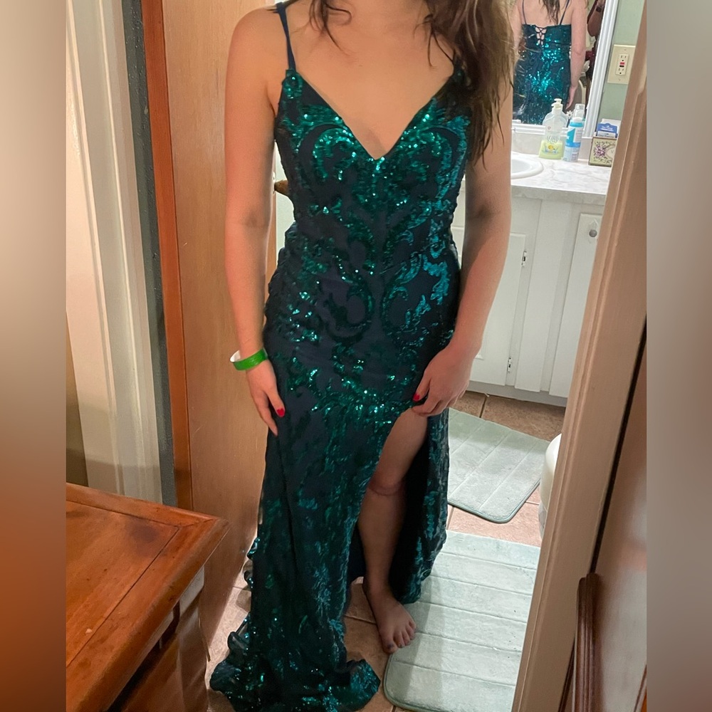 Prom Plunge Black Size 6 Mermaid Dress by Jovani NWT​